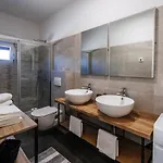 Crowonder Sun Dance With Heated Swimming Pool Seaview And Garden Appartement *