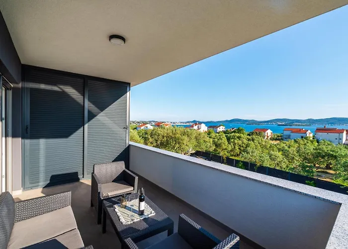 Appartement Crowonder Sun Dance With Heated Swimming Pool Seaview And Garden