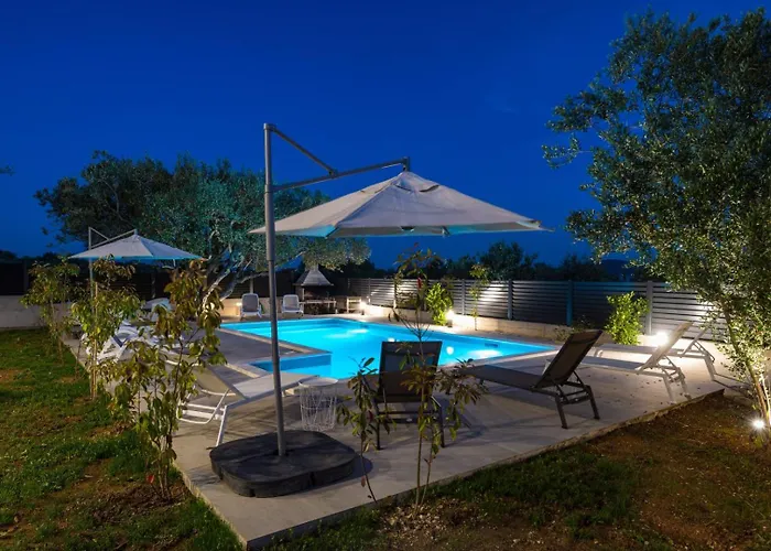 Appartement Crowonder Sun Dance With Heated Swimming Pool Seaview And Garden