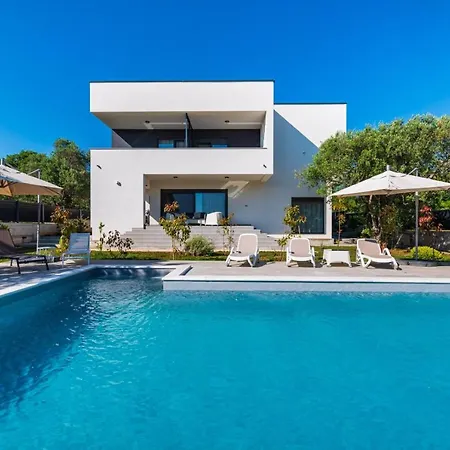 Lejlighed Crowonder Sun Dance With Heated Swimming Pool Seaview And Garden