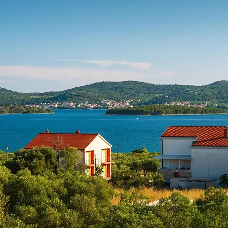 Lejlighed Crowonder Sun Dance With Heated Swimming Pool Seaview And Garden Sveti Filip i Jakov