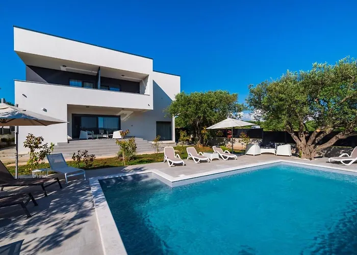 Διαμέρισμα Crowonder Sun Dance With Heated Swimming Pool Seaview And Garden *